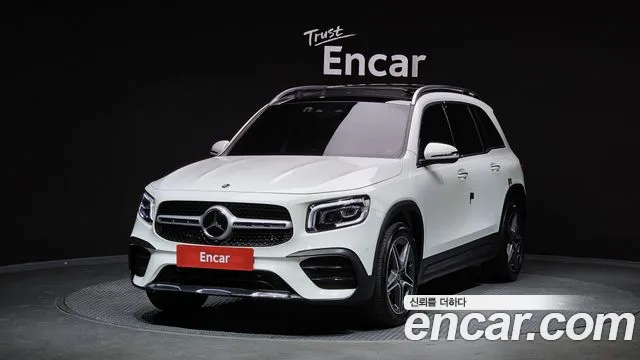 Mercedes-Benz GLB-Class 2023 — фото 1