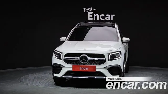 Mercedes-Benz GLB-Class 2023 — фото 3
