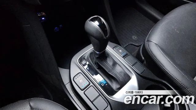 Hyundai Santafe 2016 — фото 9