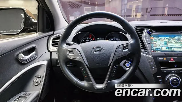 Hyundai Santafe 2016 — фото 14