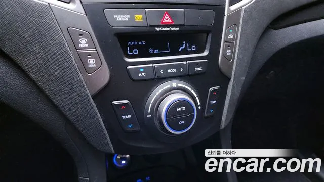 Hyundai Santafe 2016 — фото 18