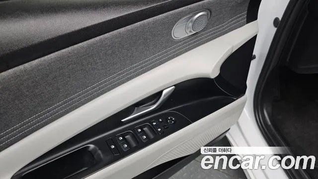 Hyundai AVANTE 2023 — фото 17
