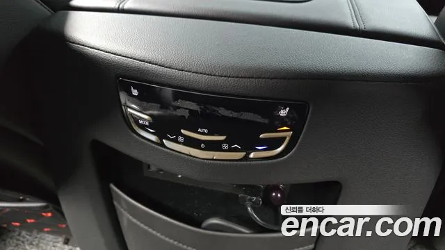 Cadillac Escalade 2020 — фото 19