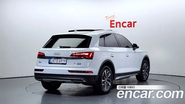 Audi Q5 2023 — фото 2
