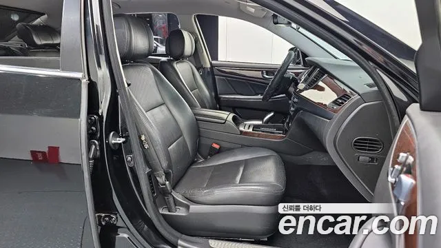 Hyundai Equus 2014 — фото 10