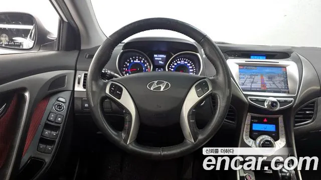 Hyundai AVANTE 2012 — фото 13