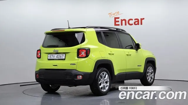 Jeep Renegade 2018 — фото 2