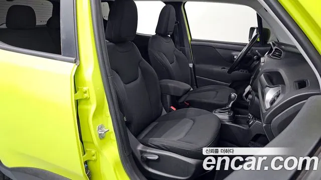 Jeep Renegade 2018 — фото 10