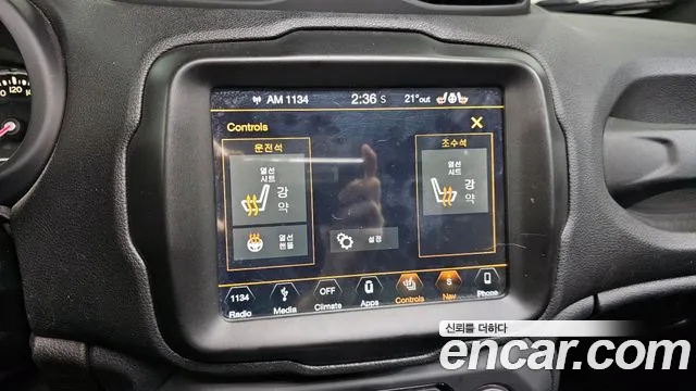 Jeep Renegade 2018 — фото 14