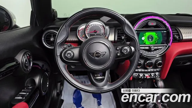Mini Cooper Convertible 2019 — фото 13