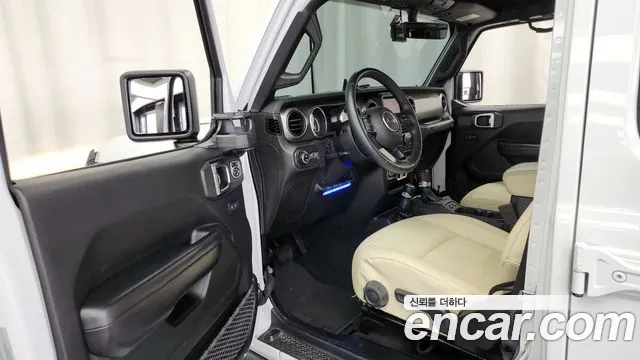 Jeep Wrangler 2019 — фото 10