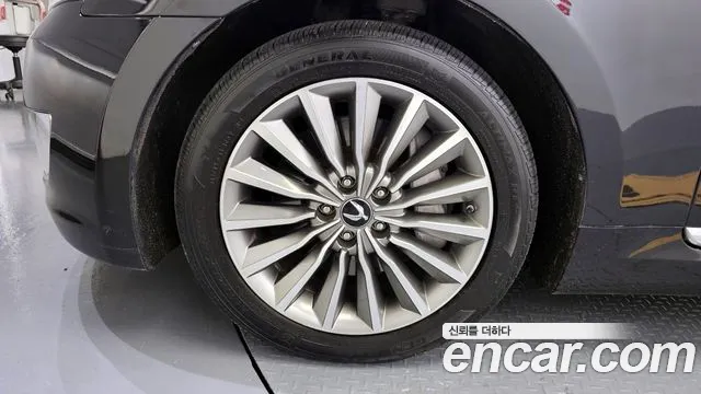 Hyundai Equus 2015 — фото 5