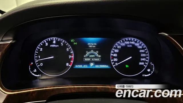 Hyundai Equus 2015 — фото 8