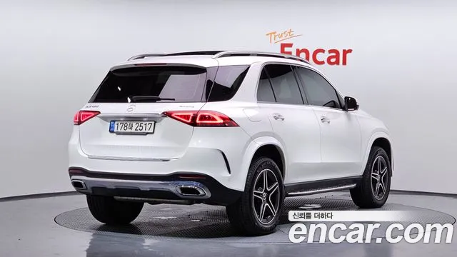 Mercedes-Benz GLE-Class 2021 — фото 2