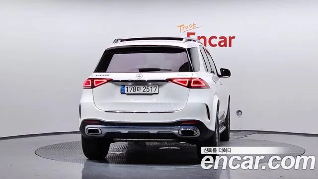 Mercedes-Benz GLE-Class 2021 — фото 4
