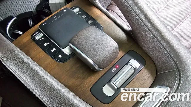 Mercedes-Benz GLE-Class 2021 — фото 18