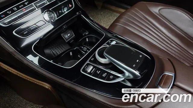Mercedes-Benz CLS-Class 2019 — фото 9