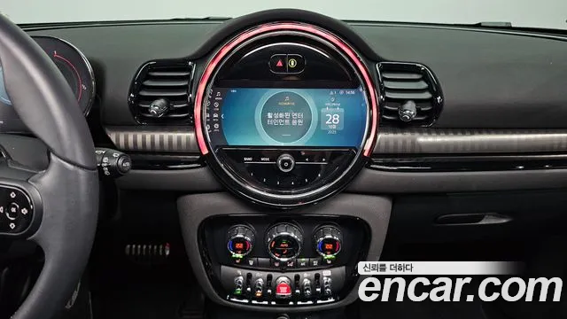 Mini Clubman 2023 — фото 14