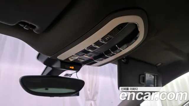 Porsche Macan 2015 — фото 17