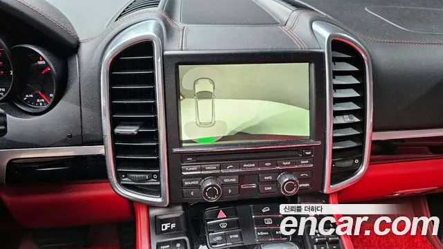 Porsche Cayenne 2016 — фото 15