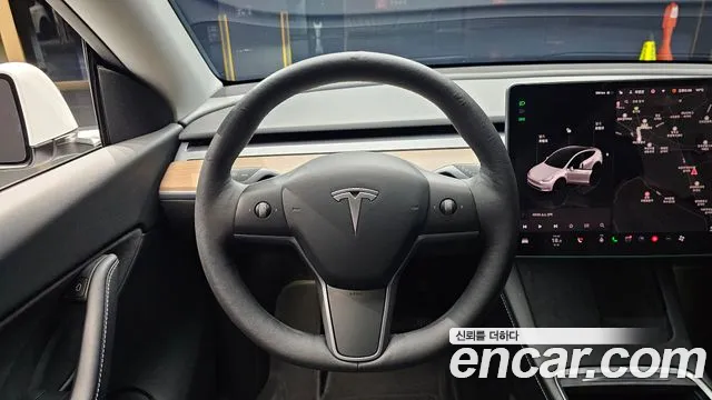 Tesla Model Y 2022 — фото 13