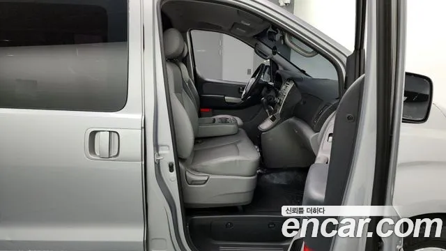 Hyundai Starex 2014 — фото 13