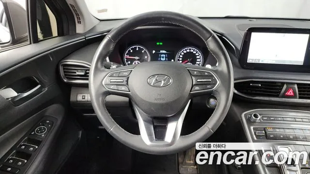 Hyundai Santafe 2022 — фото 9