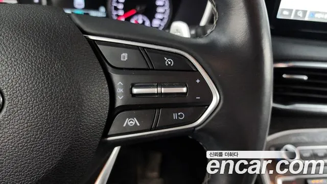 Hyundai Santafe 2022 — фото 10