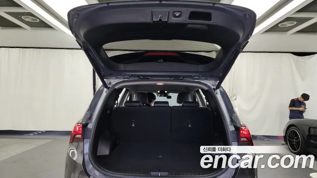 Hyundai Santafe 2022 — фото 18