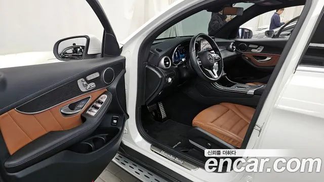 Mercedes-Benz GLC-Class 2023 — фото 10