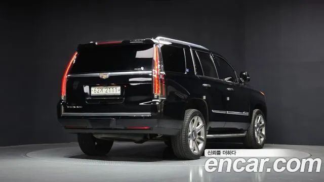 Cadillac Escalade 2017 — фото 2