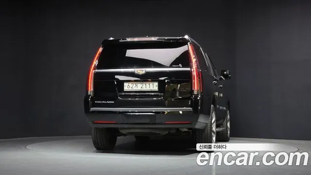 Cadillac Escalade 2017 — фото 4