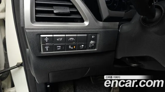 KG_Mobility_Ssangyong KORANDO 2020 — фото 17