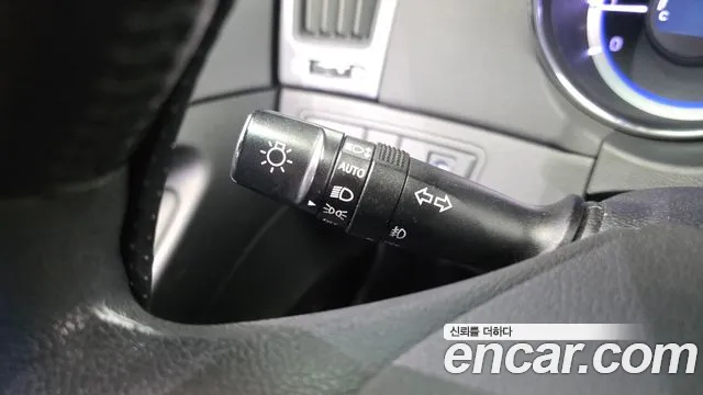 Hyundai Sonata 2010 — фото 17