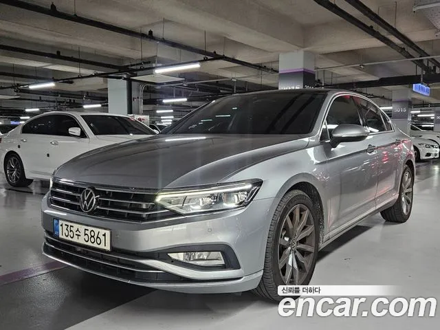 Volkswagen Passat 2021 — фото 1