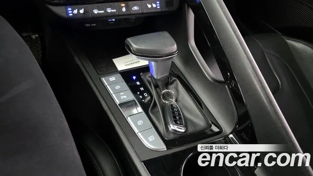 Hyundai AVANTE 2021 — фото 9