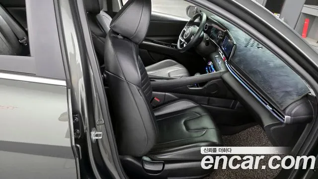 Hyundai AVANTE 2021 — фото 12