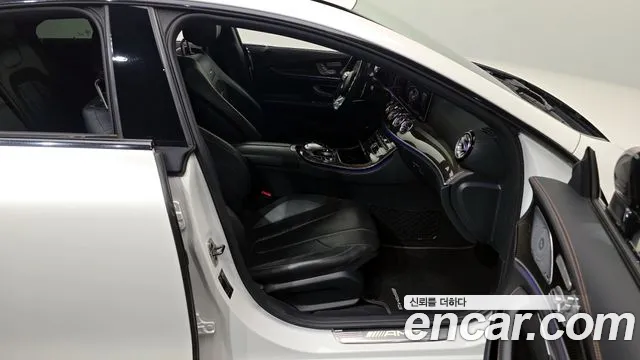 Mercedes-Benz CLS-Class 2019 — фото 11