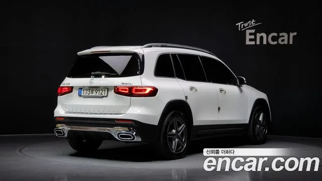 Mercedes-Benz GLB-Class 2021 — фото 2