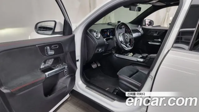 Mercedes-Benz GLB-Class 2021 — фото 10