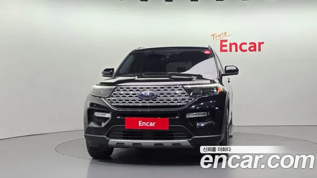 Ford Explorer 2020 — фото 3