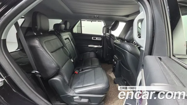 Ford Explorer 2020 — фото 19