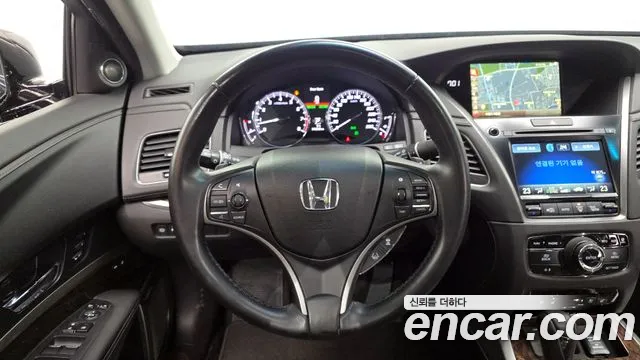 Honda Legend 2016 — фото 13