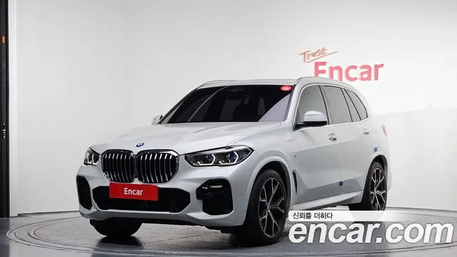 BMW X5 2022 — фото 1