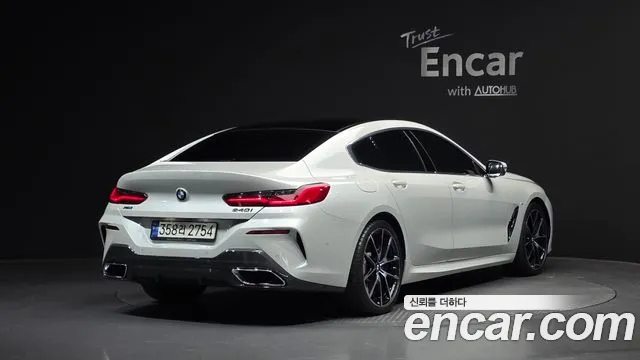 BMW 8-Series 2022 — фото 2