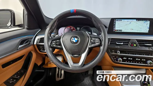 BMW 5-Series 2017 — фото 13
