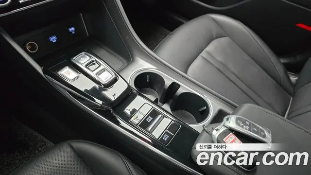 Hyundai Sonata 2023 — фото 9