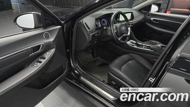 Hyundai Sonata 2023 — фото 11