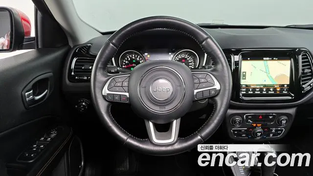 Jeep Compass 2019 — фото 13