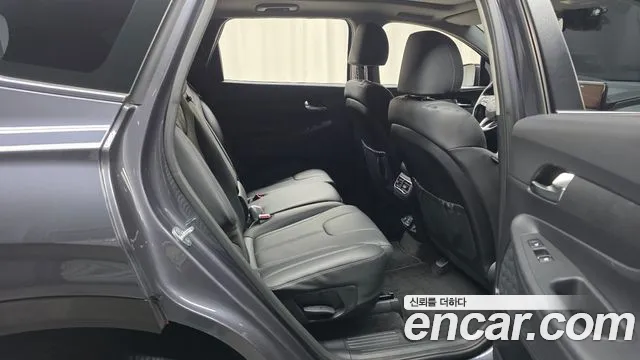 Hyundai Santafe 2021 — фото 12